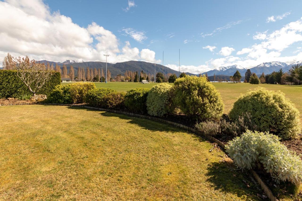 Kepler Retreat - Te Anau Holiday Home Екстер'єр фото